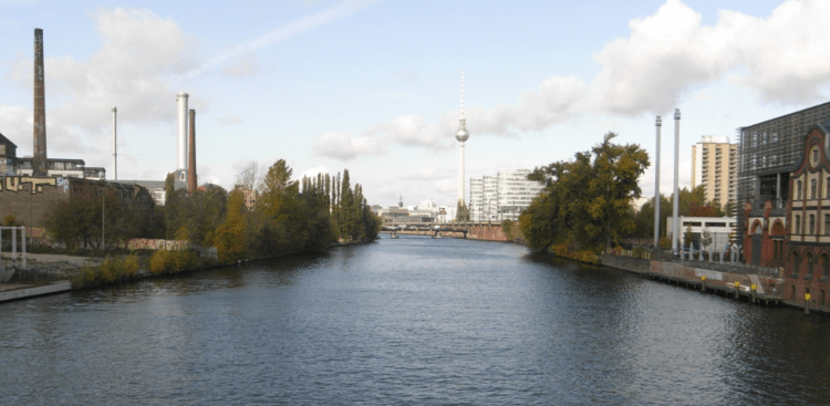 Tour en barco por el río Spree de Berlín